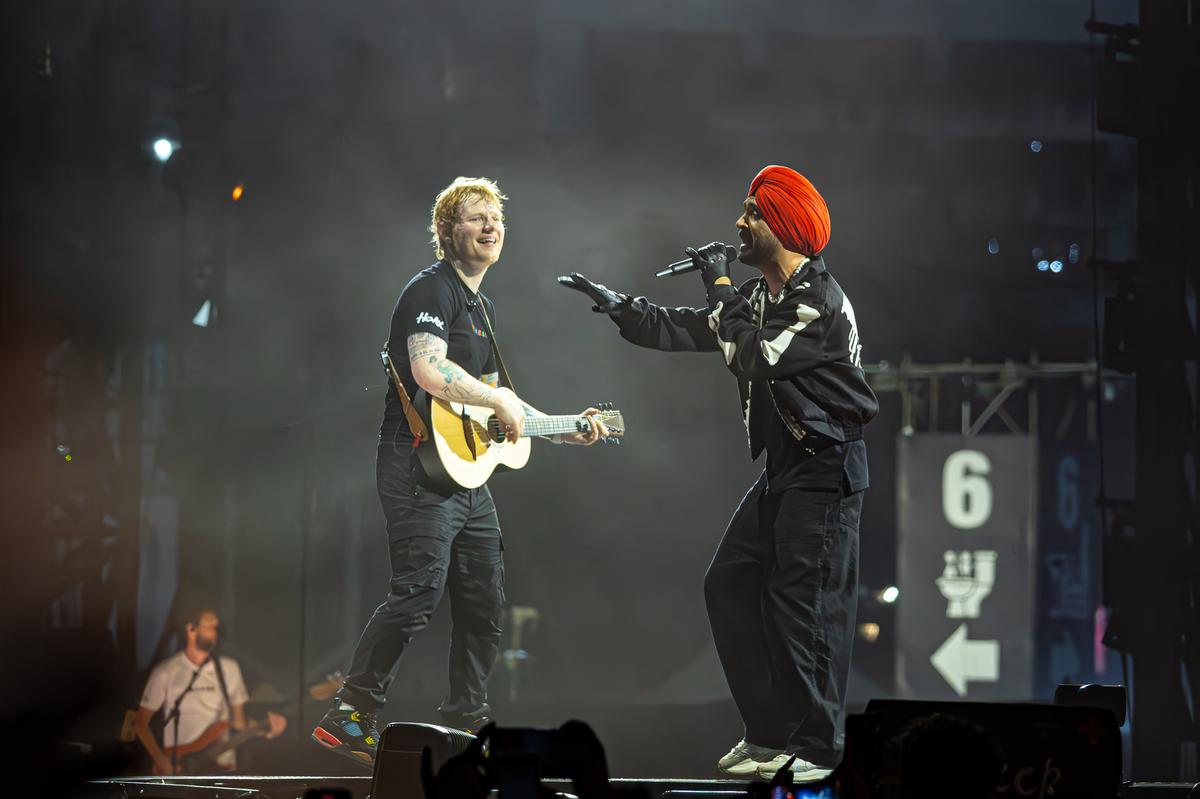 Ed Sheeran sang along ‘Lover’ with Diljit Singh taking audience by surprise.