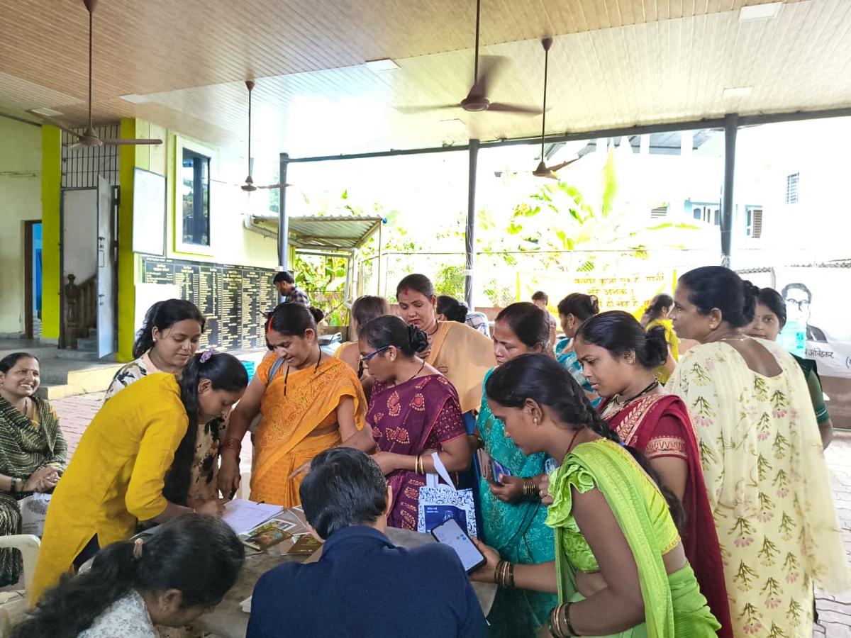 Residents mapped flood zones, heat islands, and pollution hotspots at the Parishad, exposing Vasai-Virar’s climate risks. Residents mapped flood zones, heat islands, and pollution hotspots at the Parishad, exposing Vasai-Virar’s climate risks.