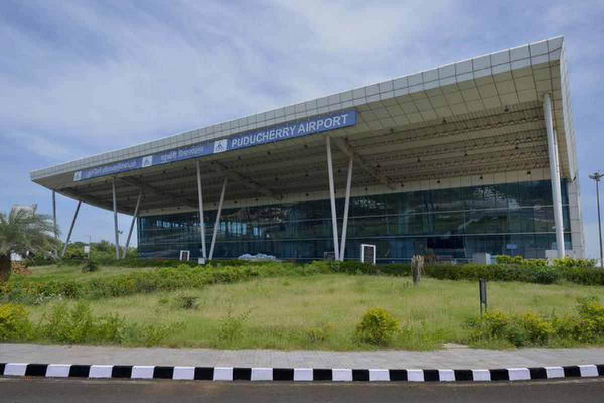 introducir-64-imagen-new-delhi-to-pondicherry-flight-fr-thptnganamst