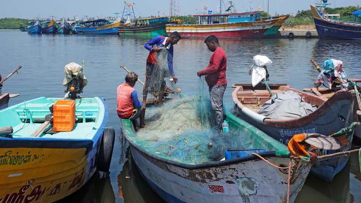 Confusion prevails over fishing ban during lockdown in Puducherry - The ...