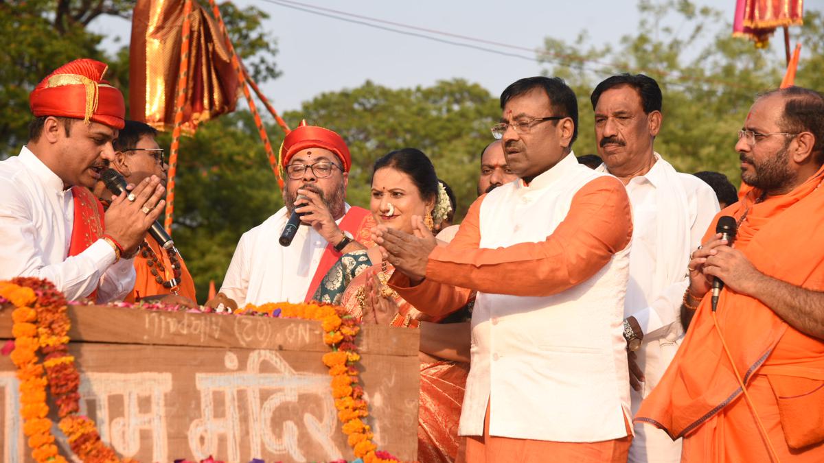 Maharashtra’s Chandrapur teakwood sent to Ayodhya for Ram temple