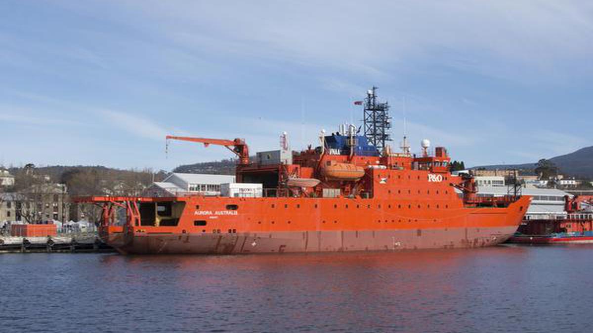 Icebreaker leaves Australia after 150 Antarctica trips