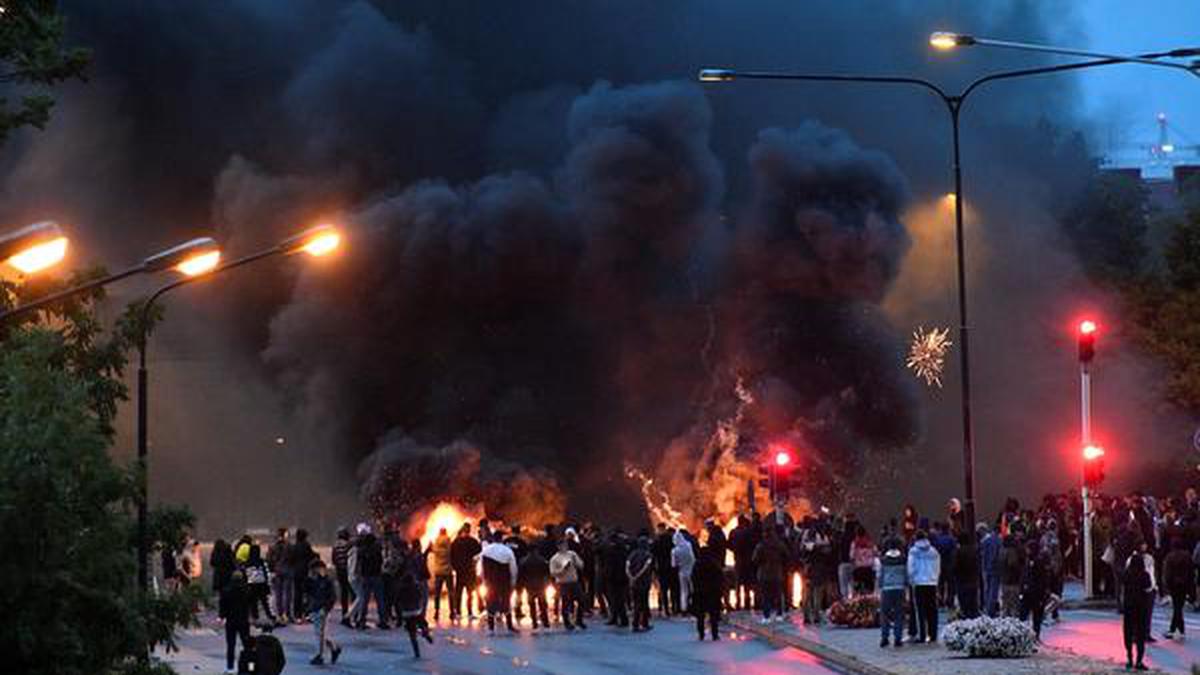 Riots in Sweden after Koran burning by far-right activists