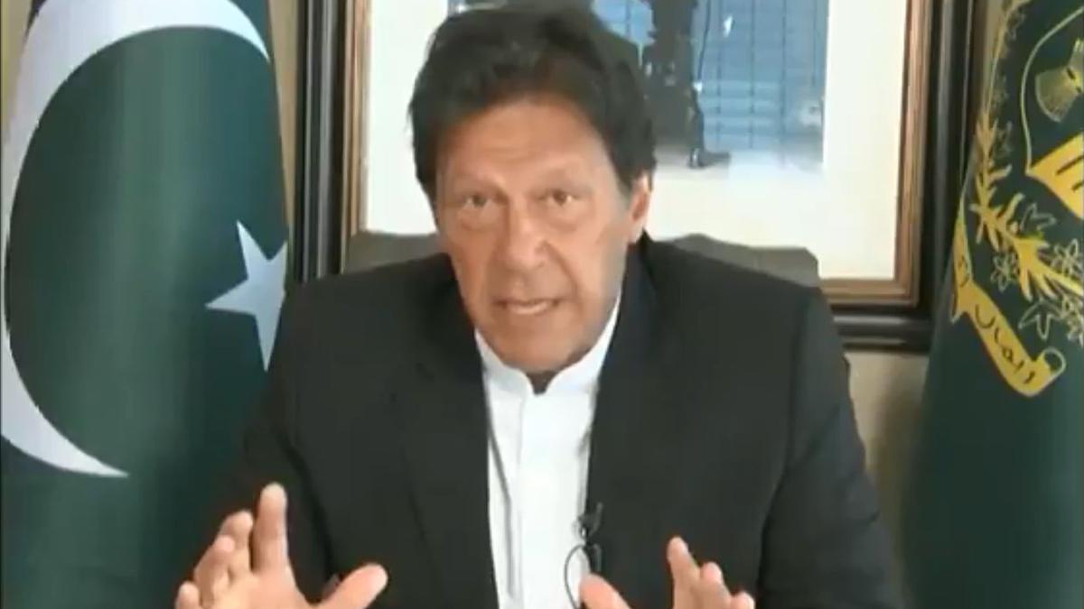 Imran Khan calls for dialogue with India, renews offer for a probe into Pulwama attacks