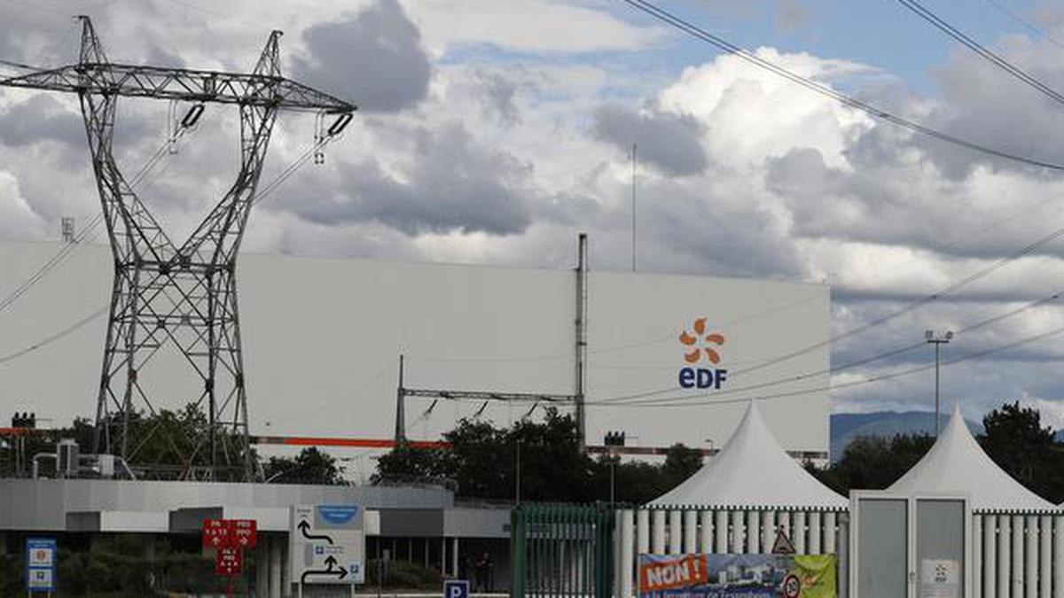 Conflicting emotions as France shutters oldest nuclear plant