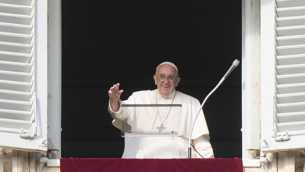 Pope Francis wrote resignation note in case of health impediment