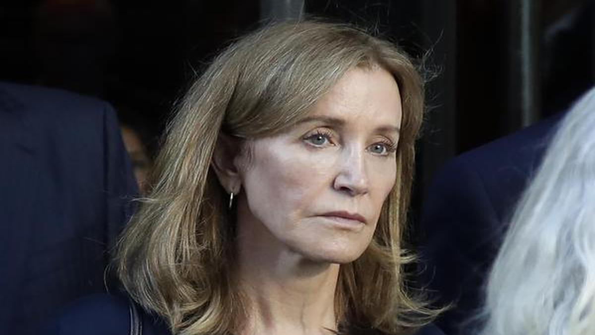 ‘Desperate Housewives’ Felicity Huffman sentenced to 14 days in jail in U.S. admissions scam