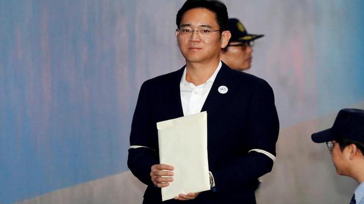 Samsung vice-chairman gets 30-month prison term in South Korea bribery trial