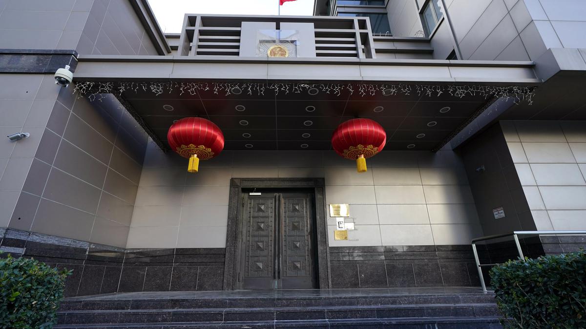 U.S. orders China to close Texas consulate; Beijing may retaliate