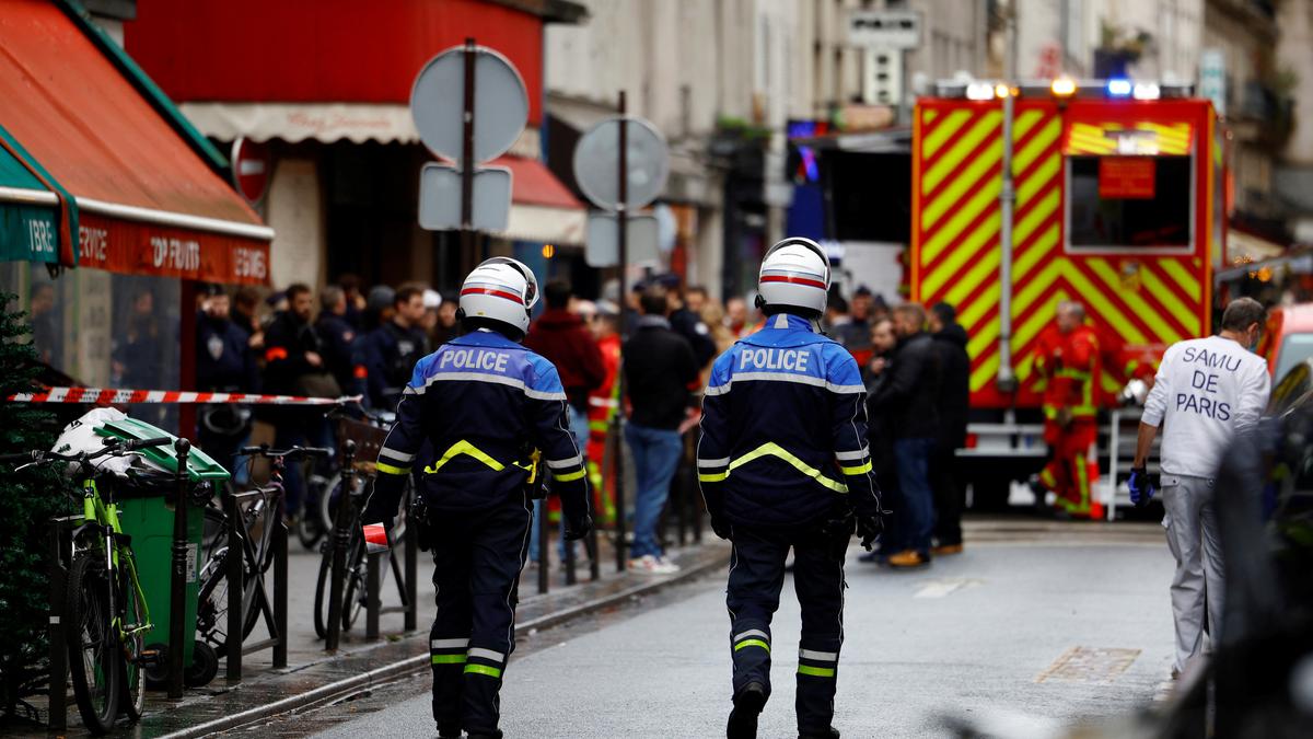 Two dead, four injured in Paris shooting: prosecutor