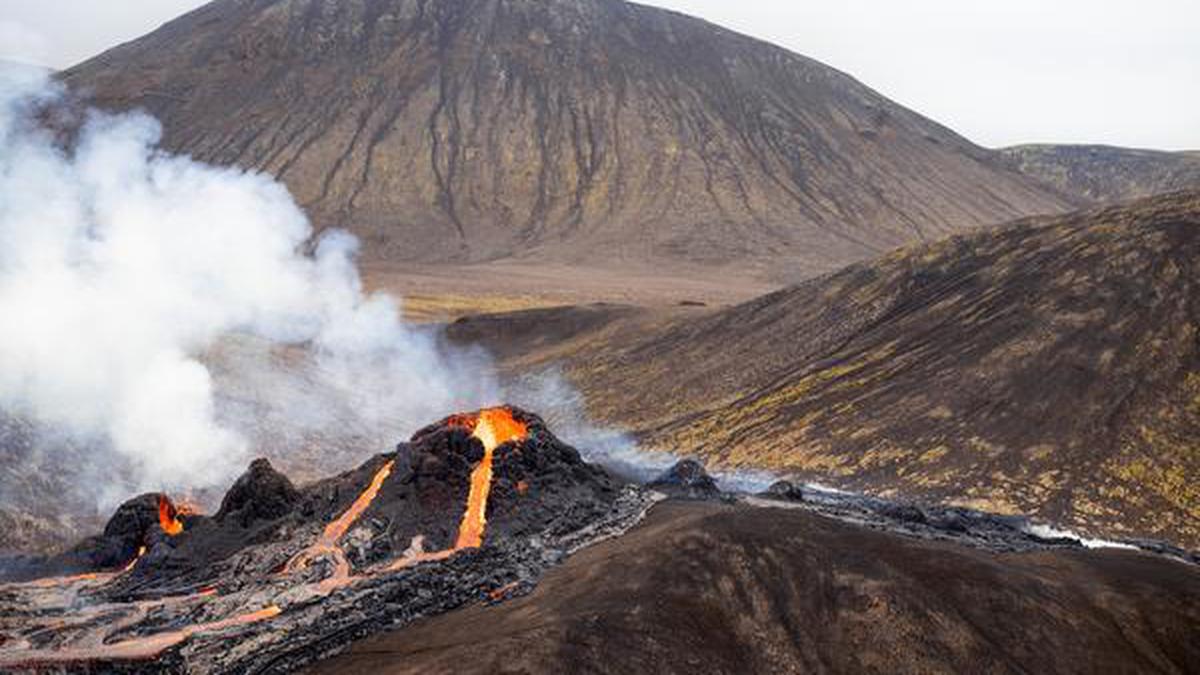 Icelandic volcano subsiding after first eruption in 900 years