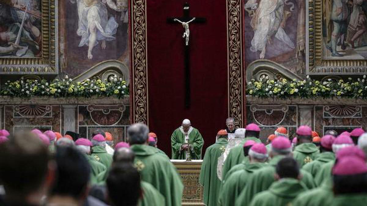 Vatican says bishops should report sex abuse to police