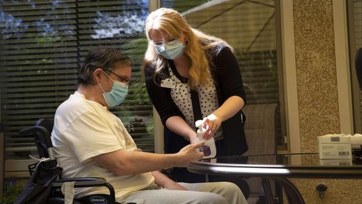 U.S. agency spells out new COVID19 testing mandate for nursing homes