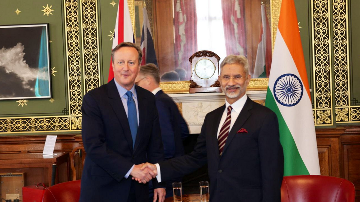 Jaishankar meets newly appointed U.K. Foreign Secretary David Cameron