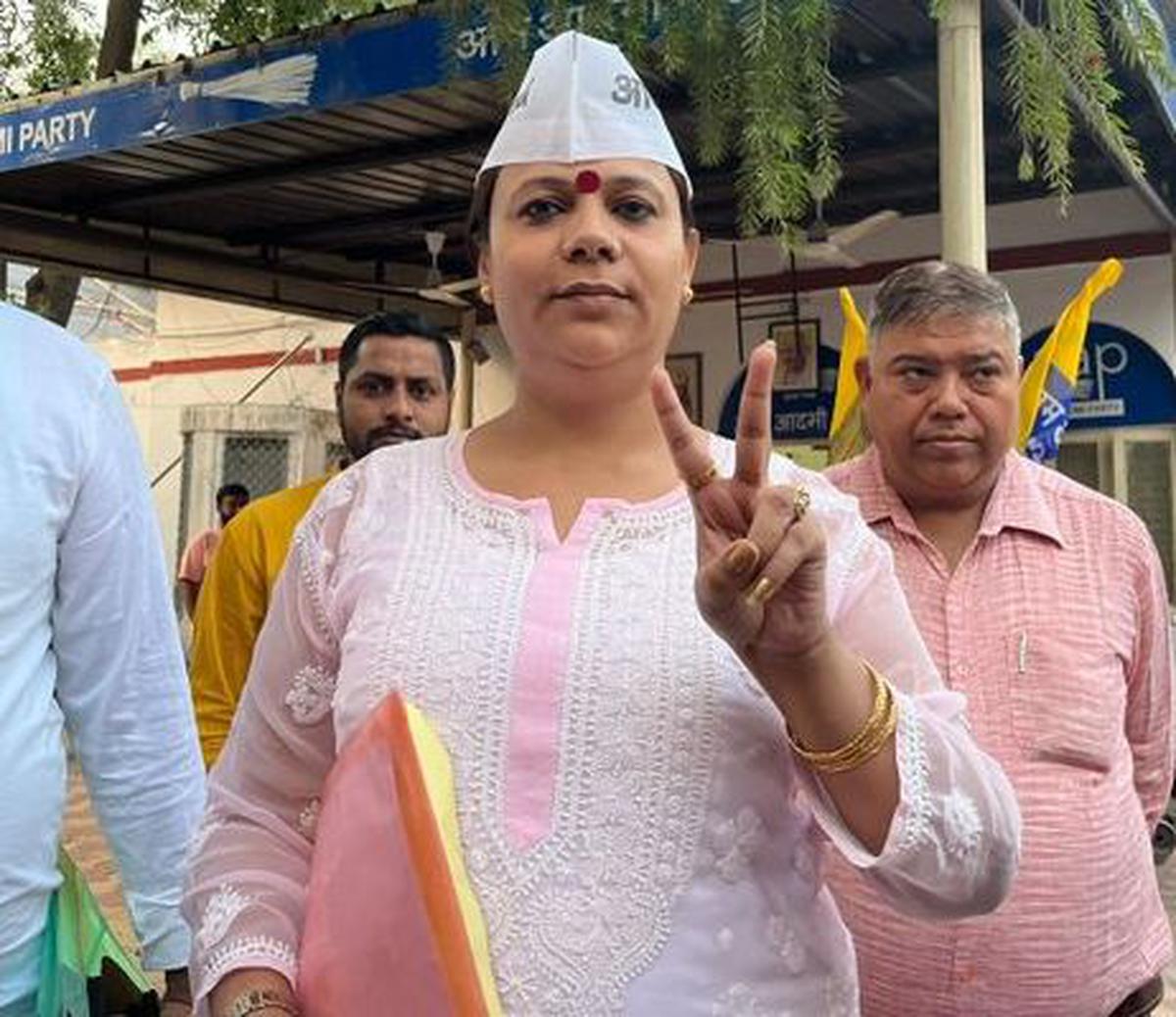 MCD polls | AAP’s transgender candidate Bobi wins from Sultanpuri-A