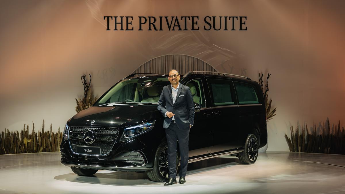 Mercedes-Benz lanza la nueva Clase V con un precio de 1.400 millones de rupias