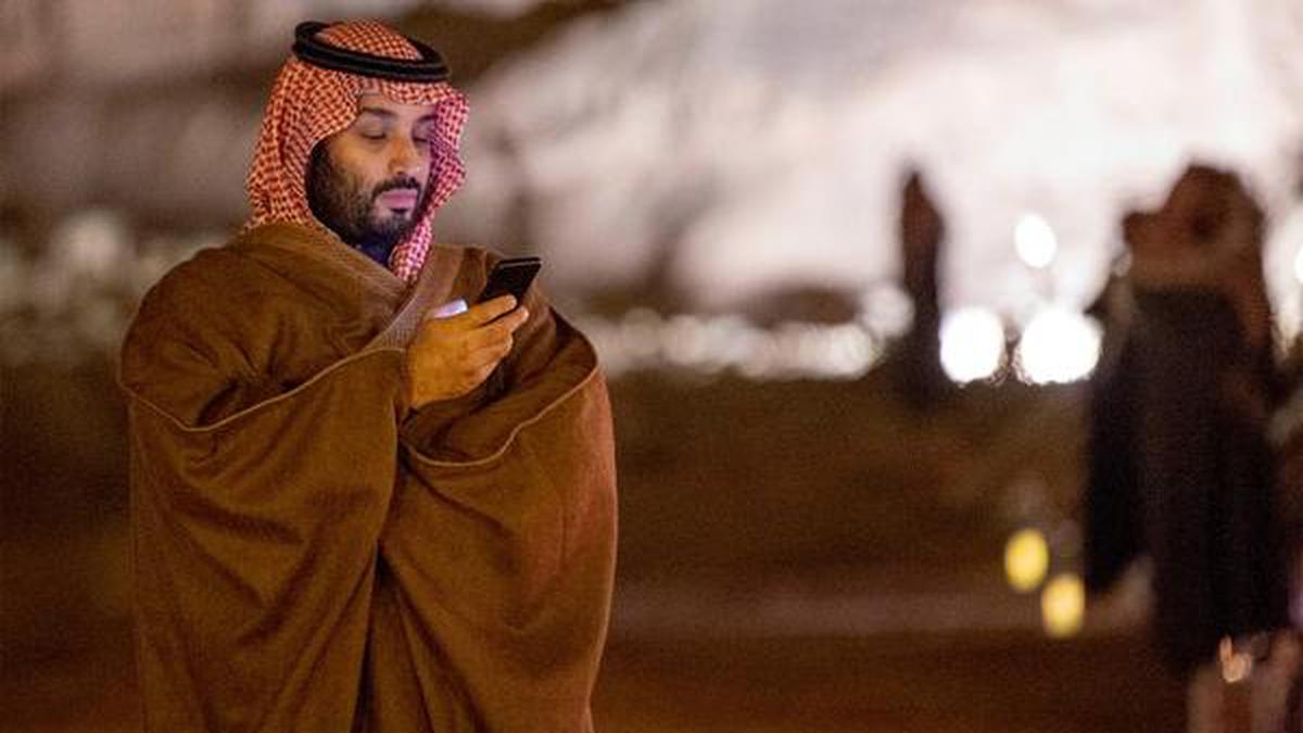 Media report claims Saudi crown prince hacked Jeff Bezos’ phone, Saudi dismisses report