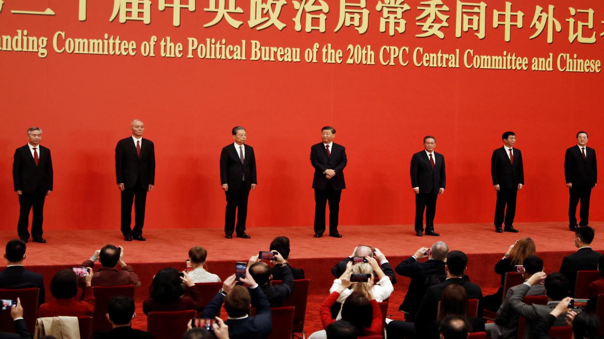 China unveils new leadership, dominated by key Xi Jinping allies