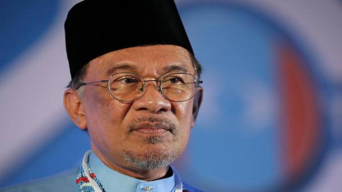 Malaysian opposition leader Anwar Ibrahim plans new government