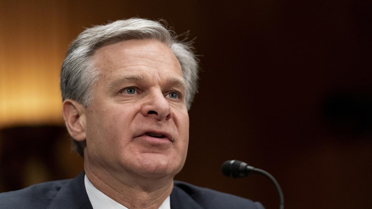 FBI must be independent, above partisan fray, outgoing director says in farewell address