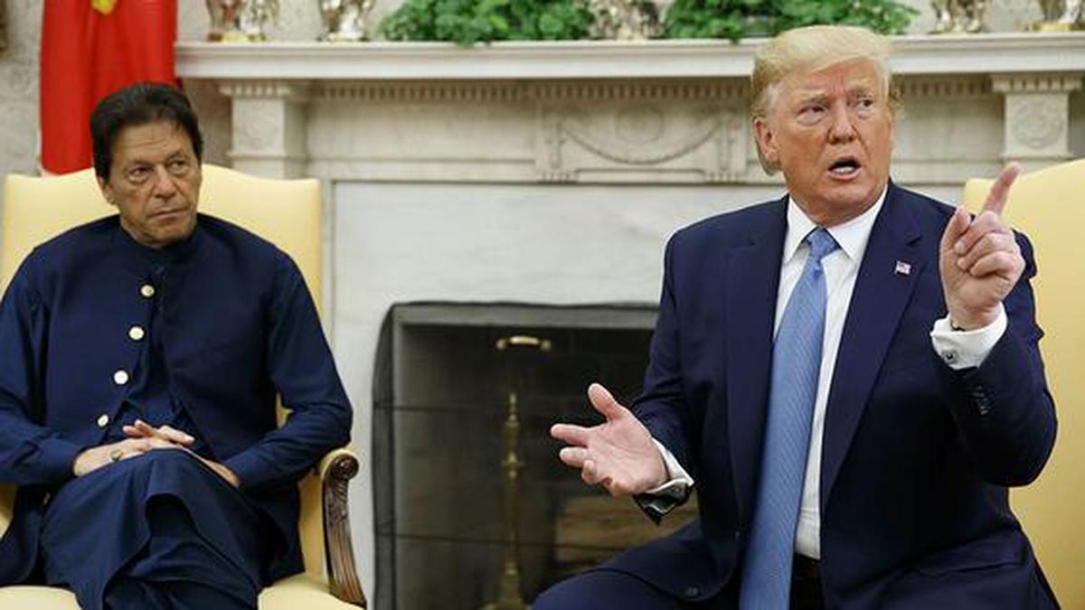 Trump asks Imran Khan to resolve Kashmir issue bilaterally