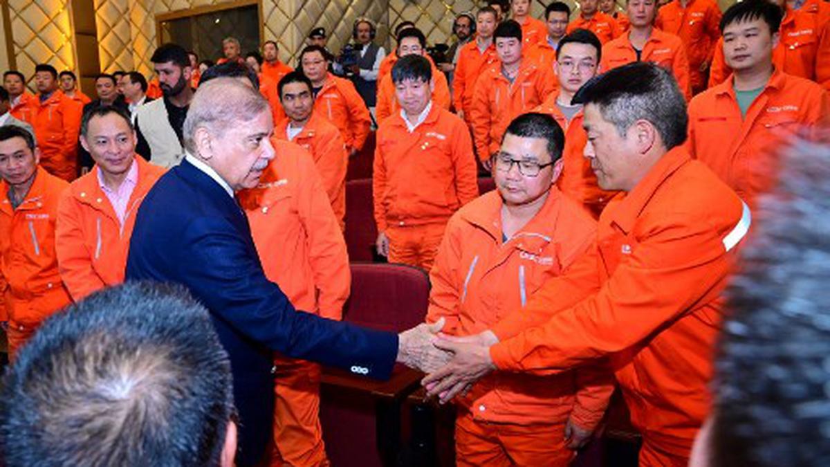 Pakistan PM Sharif assures foolproof security for Chinese nationals