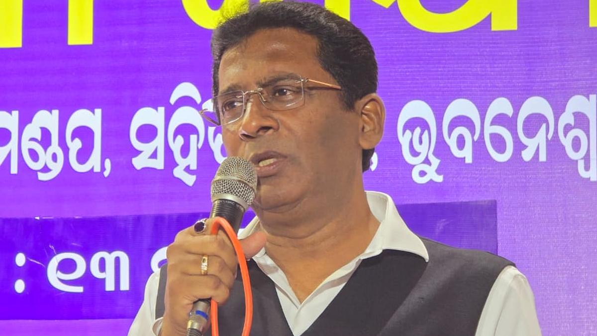 Odisha civil servants announce to go on mass leave protest