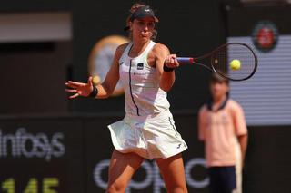 French Open: Karolina Muchová stuns Aryna Sabalenka in comeback win