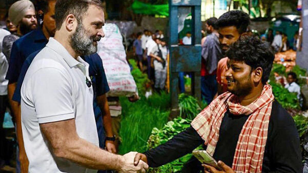 Rahul slams govt. over rising inflation, shares video of his visit to  Azadpur Mandi - The Hindu