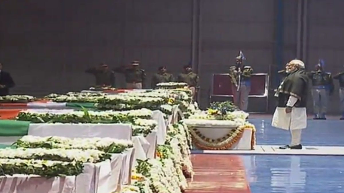 Pulwama attack: live updates | Modi, Rahul pay tributes to slain CRPF jawans at Delhi’s Palam airport