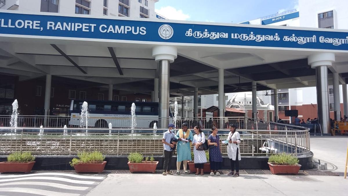 Doctors, nurses at CMC in Vellore, Ranipet wear black armbands against Kolkata rape-murder