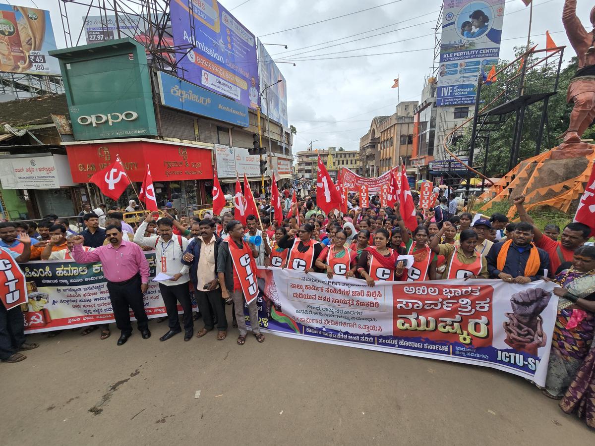 Bharat Bandh today Updates: Public transport disrupted in various parts of India as trade unions protest Govt. policies - The Hindu