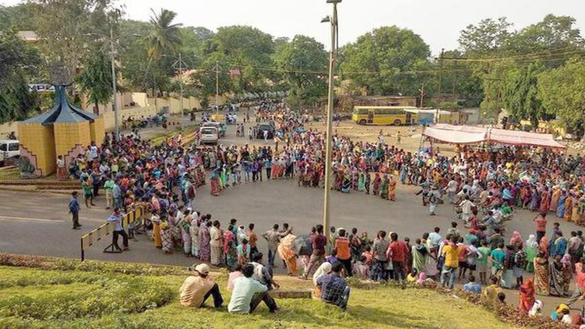 Six days on, operations resume at iron ore mines in Chhattisgarh’s Bailadila The Hindu