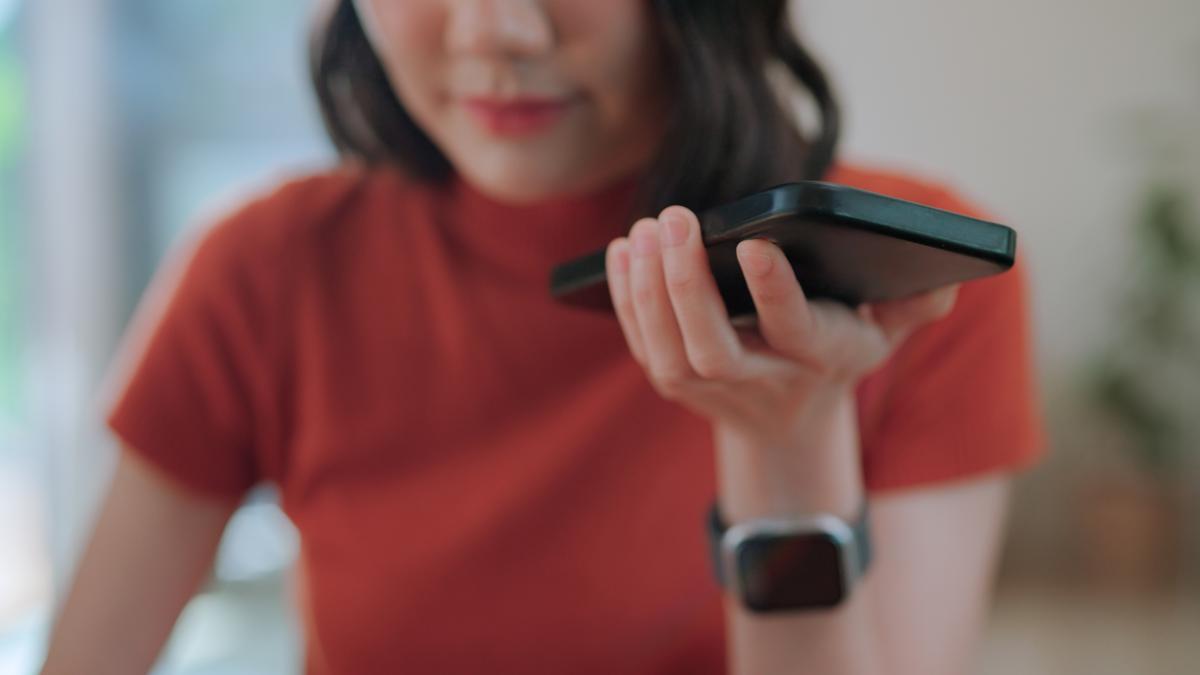 Public speaking in the smartphone era