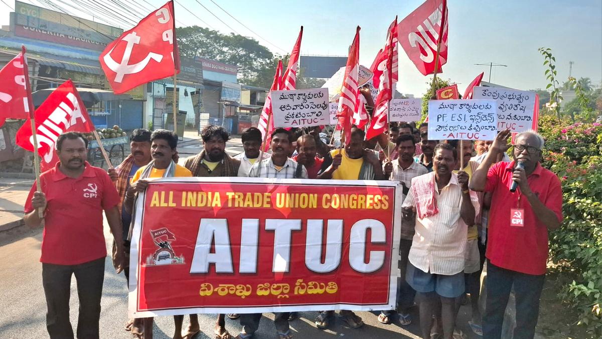 Protest in Visakhapatnam against central government’s anti-labour policies