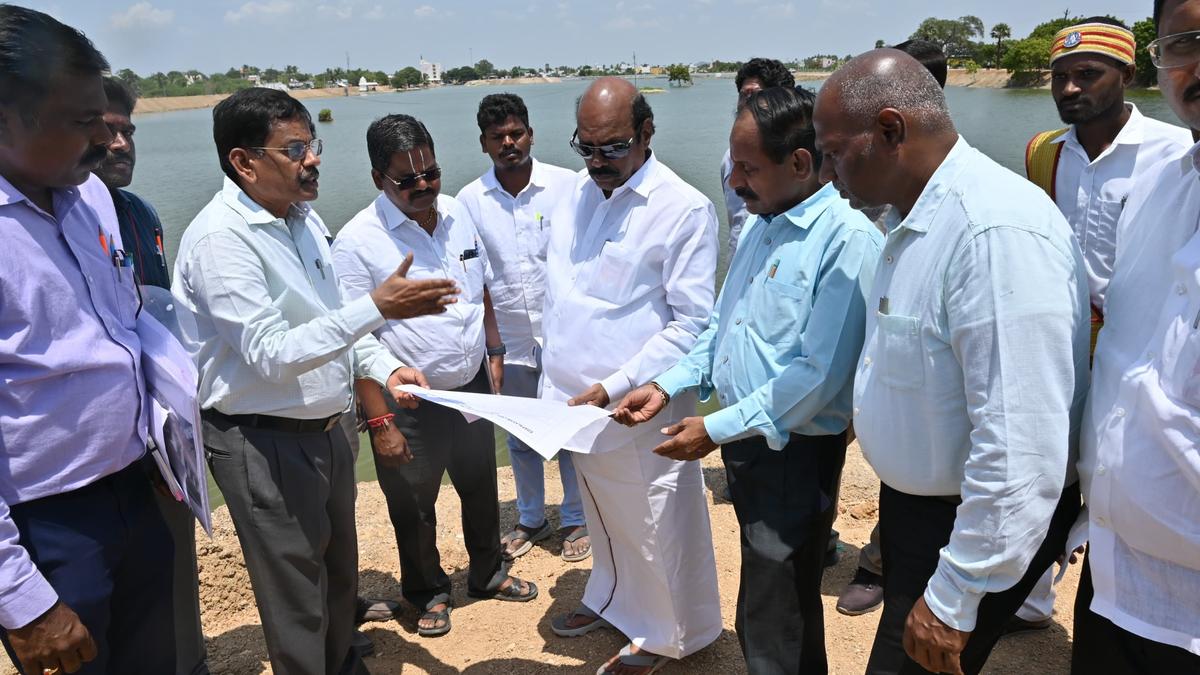 Rejuvenation of Melathikkan irrigation tank in full-swing near Tiruvannamalai