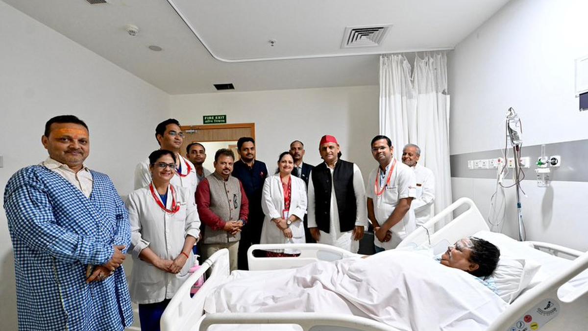 SP chief Akhilesh visits BJP MLA who suffered burn injuries while burning his effigy, pushes for social harmony, positive politics