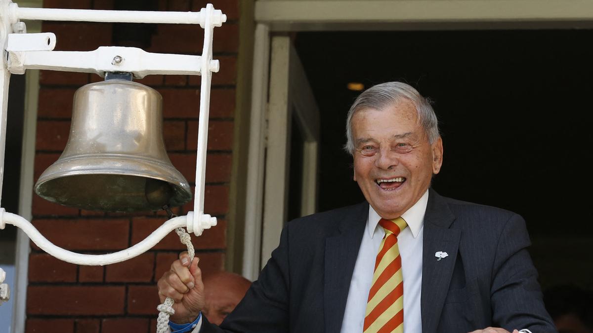 Former umpire Harold ‘Dickie’ Bird dies aged 92