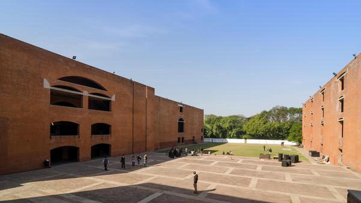 IIM Ahmedabad creates endowment funds with ₹100 crore from founding alumni