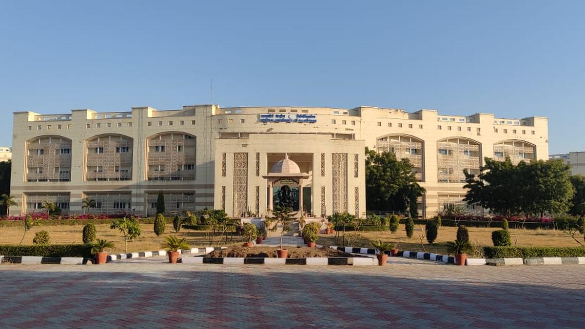 Rajasthan university dives into desert dust’s impact on air quality The Hindu