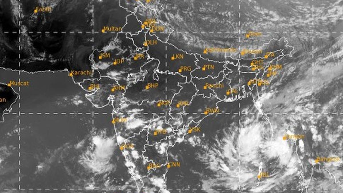 Cyclone to Hit Odisha and West Bengal Coast