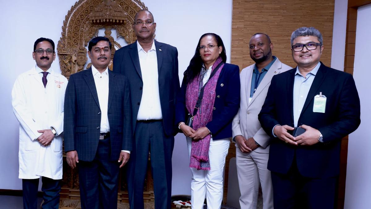 SIMS Hospital strengthens partnership with Seychelles