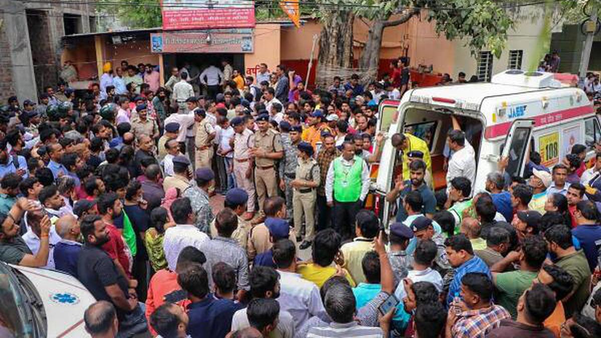 Over 20 people fall into stepwell at Indore temple, 10 rescued; Rescue, relief ops on