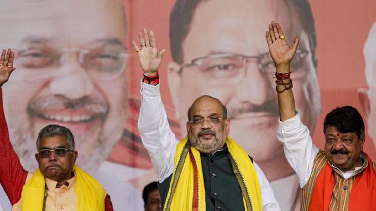 Amit Shah performs puja at Kalighat Temple - The Hindu