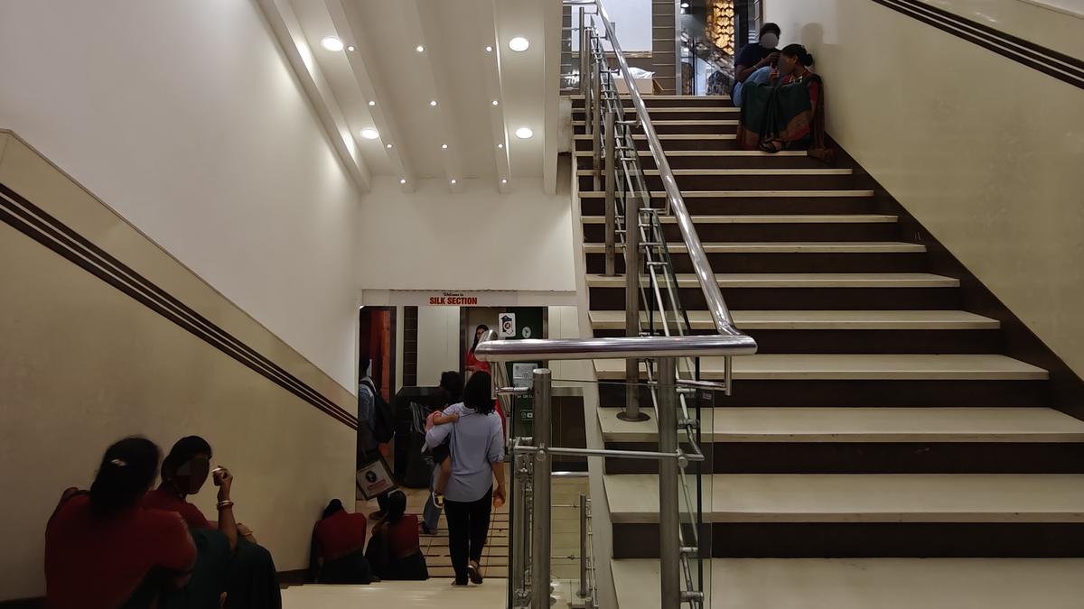 Rest still a favour, not a right, for retail-staff in Chennai