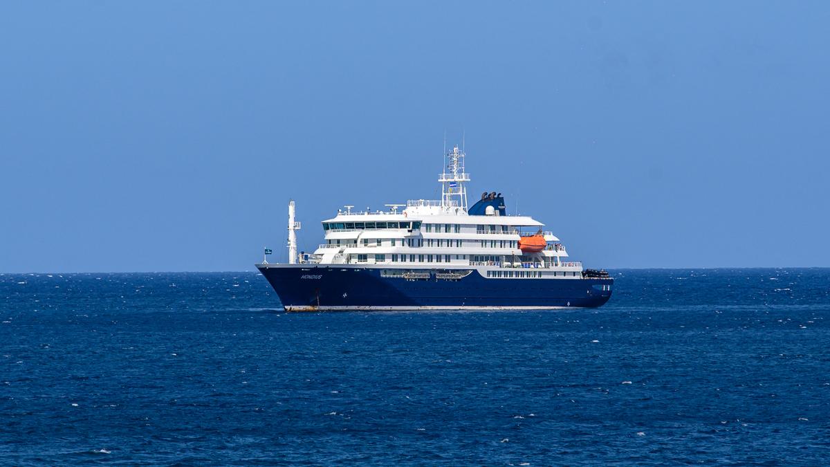 Three die on Atlantic cruise ship from suspected hantavirus: WHO