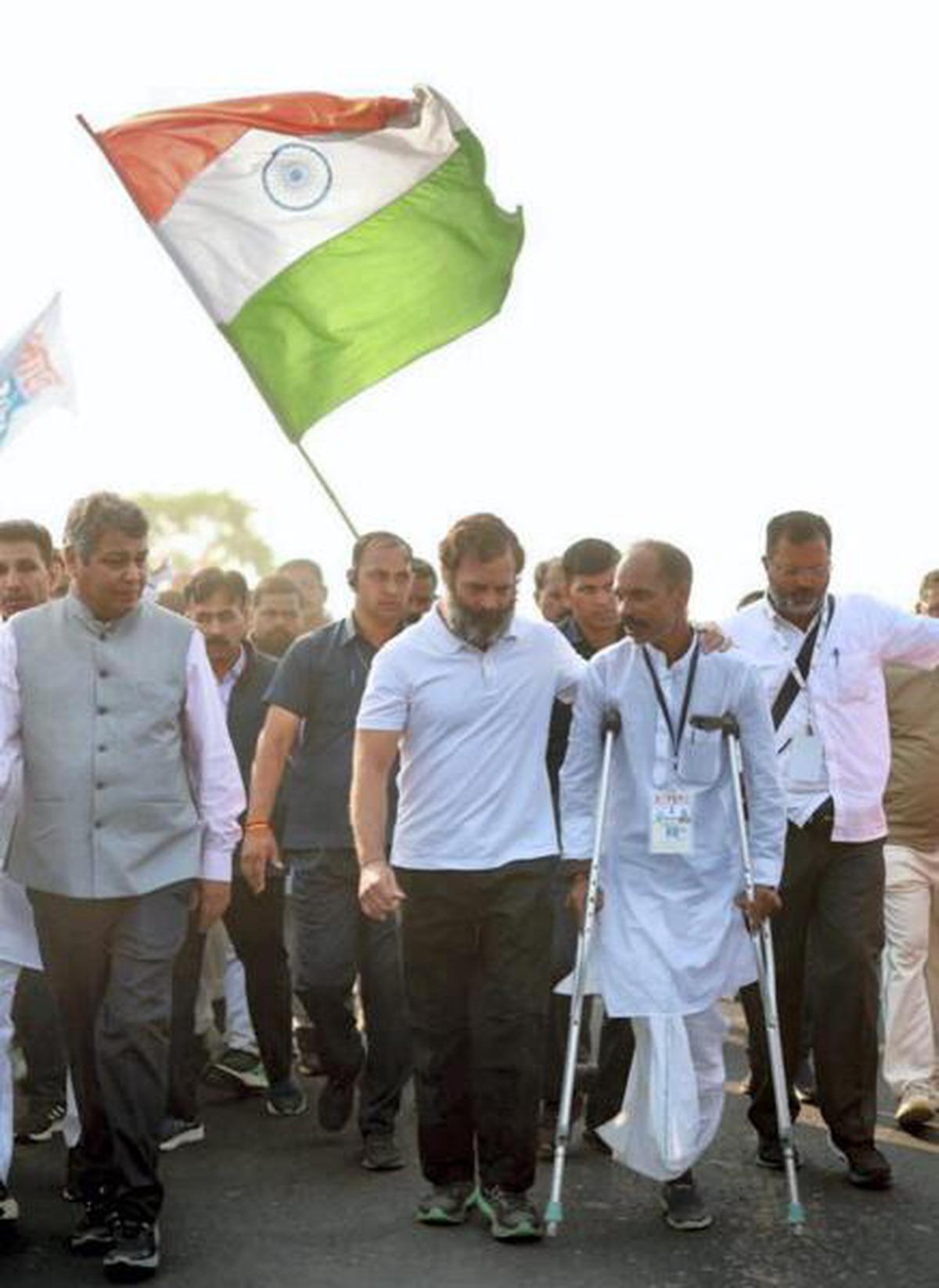 Rahul Gandhi resumes Bharat Jodo Yatra in Agar Malwa on last day of Madhya Pradesh leg