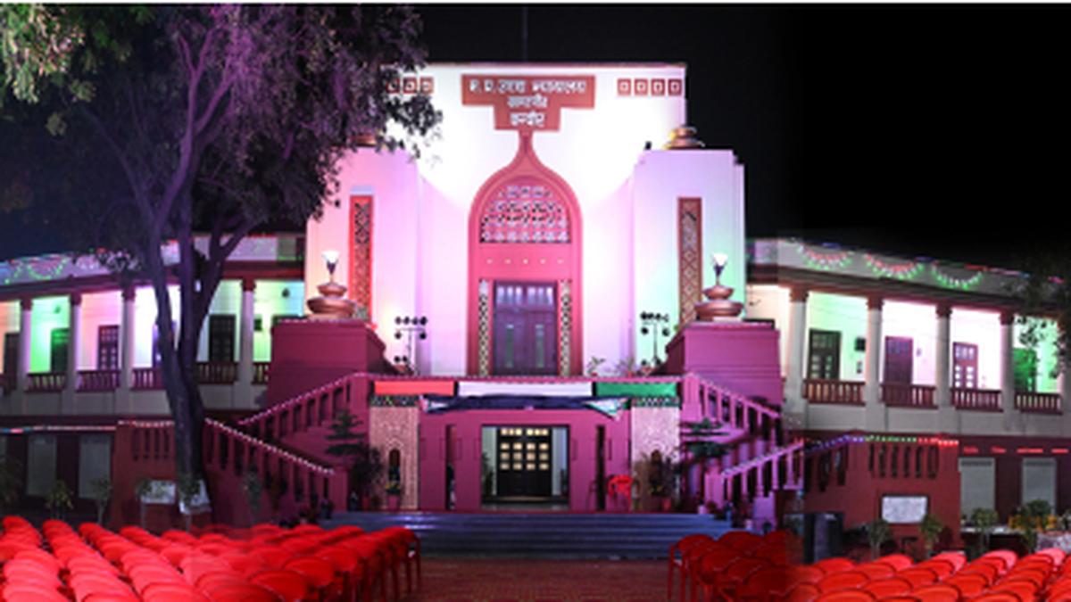 Madhya Pradesh High Court summons Home Secretary after suspicious arrest sparks suspensions