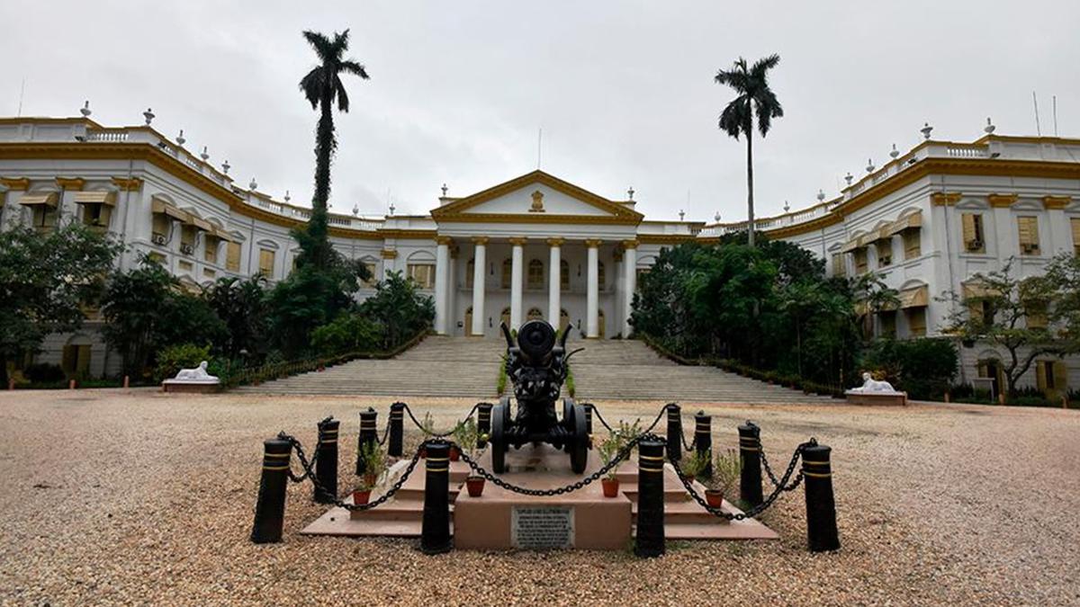 Raj Bhavan opens doors for fans unable to get tickets for Eden World Cup clash