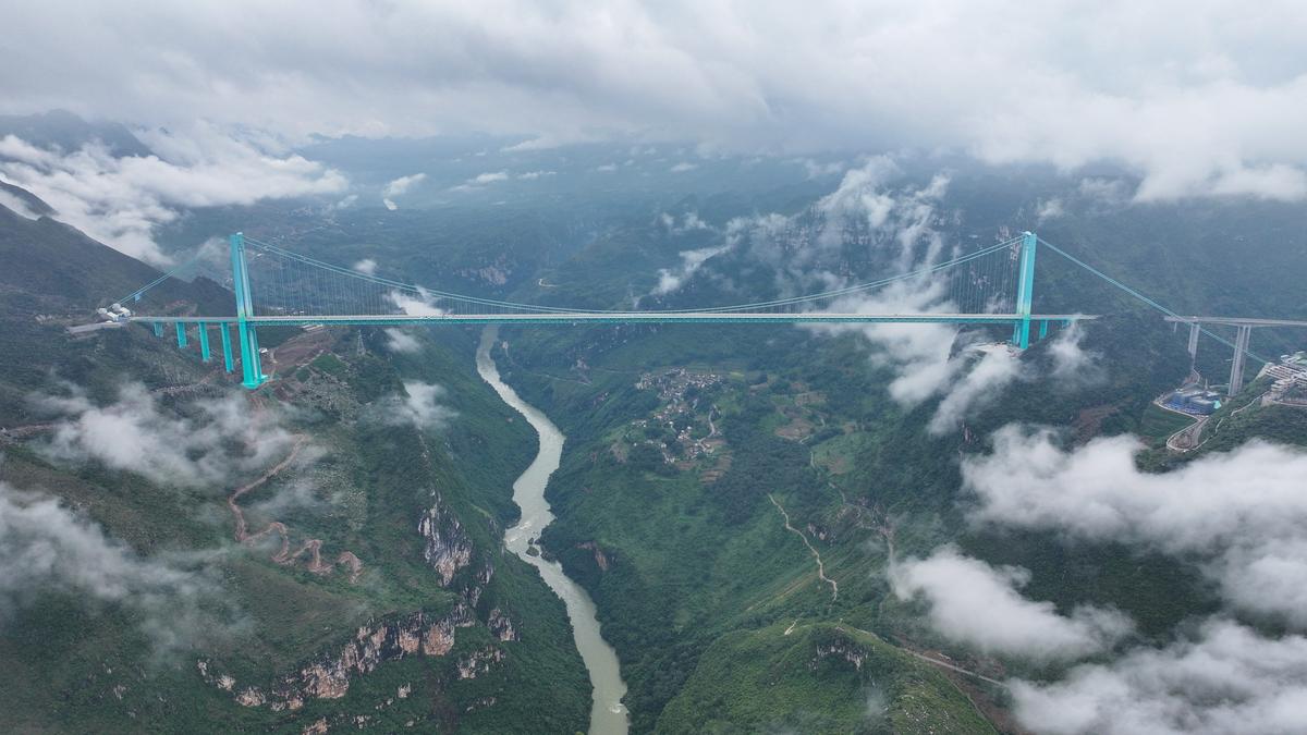 https://th-i.thgim.com/public/news/national/9iru4t/article70109347.ece/alternates/LANDSCAPE_1200/AFP__20250928__76ZG4PY__v2__HighRes__CorrectionChinaTransportEngineering.jpg